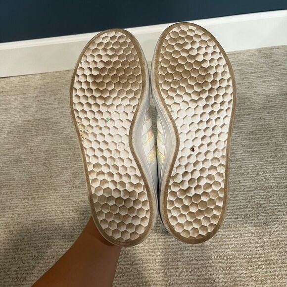 Adidas Grand Court Art EE9689 Iridescent White Gym Shoe 8 - Picture 9 of 9